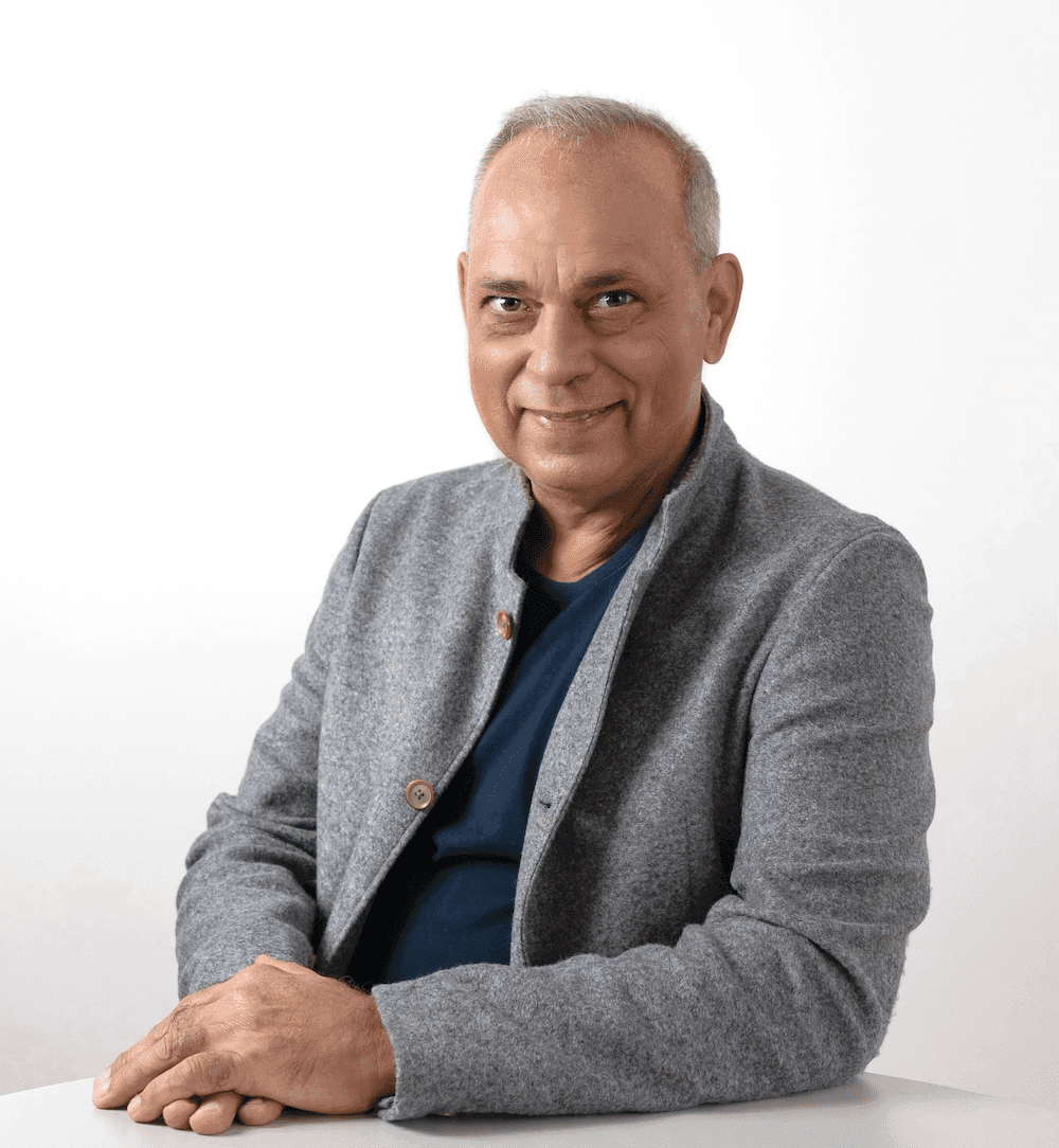 Dr. Andreas Million